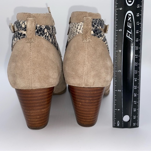 Vionic Upton Tan Suede Zip Ankle Boots Sz 8.5 Snakeskin Buckle Strap 3” Heel - Picture 11 of 11